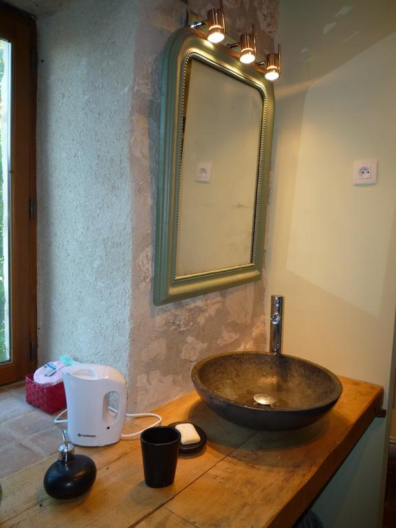 Le Logis Du Peu Girard Bed & Breakfast La Roche-Clermault Cameră foto